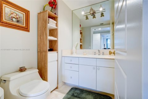 Condominio en venta en Aventura, Florida, 2 dormitorios, 144.93 m2 № 1980278 - foto 12