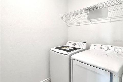 Adosado en alquiler en Orlando, Florida, 4 dormitorios, 213.95 m2 № 1825150 - foto 9
