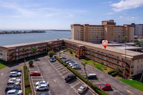 Copropriété à vendre à Saint Petersburg, Floride: 2 chambres, 138.89 m2 № 2135289 - photo 3
