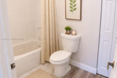Touwnhouse à vendre à Miramar, Floride: 3 chambres, 148.74 m2 № 2091325 - photo 12