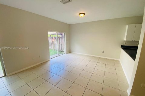 Touwnhouse à vendre à Miramar, Floride: 3 chambres, 148.74 m2 № 2091325 - photo 14