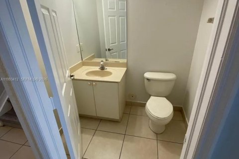 Touwnhouse à vendre à Miramar, Floride: 3 chambres, 148.74 m2 № 2091325 - photo 17
