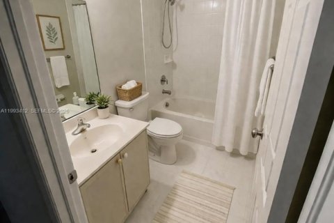 Touwnhouse à vendre à Miramar, Floride: 3 chambres, 148.74 m2 № 2091325 - photo 8