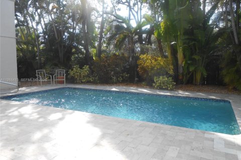 Villa ou maison à vendre à Hollywood, Floride: 3 chambres, 224.82 m2 № 2030447 - photo 17