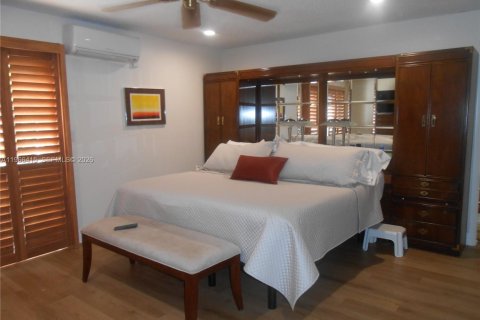 Villa ou maison à vendre à Hollywood, Floride: 3 chambres, 224.82 m2 № 2030447 - photo 10