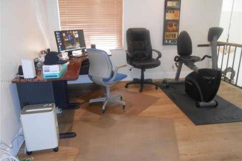 Villa ou maison à vendre à Hollywood, Floride: 3 chambres, 224.82 m2 № 2030447 - photo 9