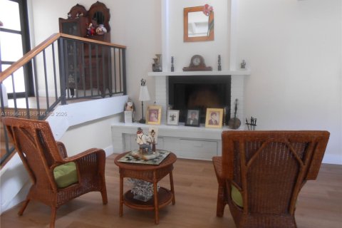 Villa ou maison à vendre à Hollywood, Floride: 3 chambres, 224.82 m2 № 2030447 - photo 6