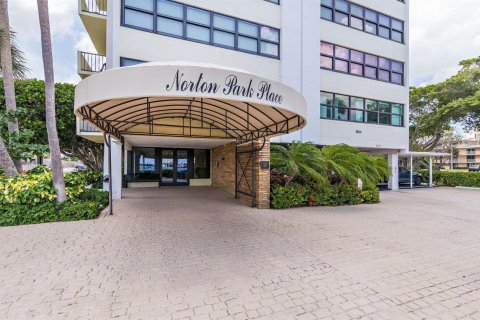 Condo à West Palm Beach, Floride, 2 chambres № 2248414