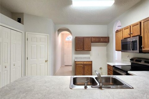 Villa ou maison à vendre à Tampa, Floride: 4 chambres, 173.54 m2 № 1566384 - photo 13