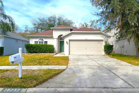 Villa ou maison à vendre à Tampa, Floride: 4 chambres, 173.54 m2 № 1566384 - photo 1