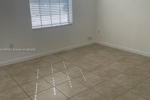Townhouse in Homestead, Florida 2 bedrooms, 113.71 sq.m. № 1855335 - photo 14