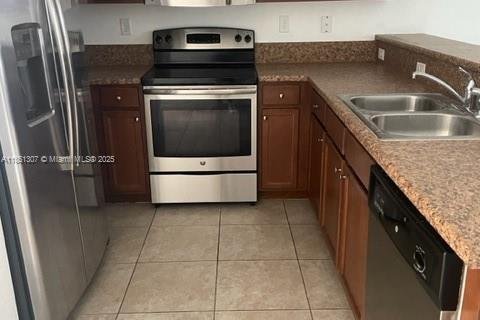 Townhouse in Homestead, Florida 2 bedrooms, 113.71 sq.m. № 1855335 - photo 9