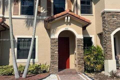 Townhouse in Homestead, Florida 2 bedrooms, 113.71 sq.m. № 1855335 - photo 4
