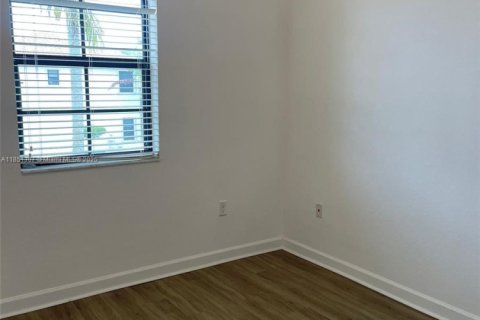 Townhouse in Homestead, Florida 2 bedrooms, 113.71 sq.m. № 1855335 - photo 19