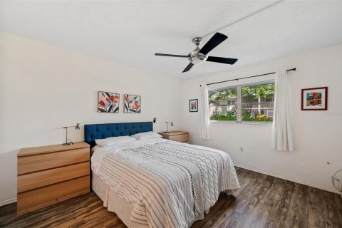 Condo in Dunedin, Florida, 2 bedrooms  № 1853108 - photo 18