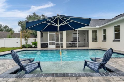 House in Lakeland, Florida 4 bedrooms, 206.99 sq.m. № 2410345 - photo 4