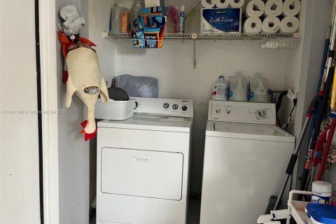 Villa ou maison à vendre à Weston, Floride: 3 chambres, 153.29 m2 № 1897456 - photo 10