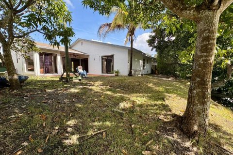 Купить виллу или дом в Уэстон, Флорида 3 спальни, 153.29м2, № 1897456 - фото 23