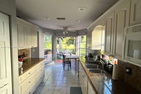 Villa ou maison à vendre à Weston, Floride: 3 chambres, 153.29 m2 № 1897456 - photo 8