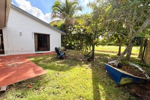 Купить виллу или дом в Уэстон, Флорида 3 спальни, 153.29м2, № 1897456 - фото 25