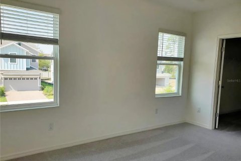 Townhouse in Wesley Chapel, Florida 3 bedrooms, 158.21 sq.m. № 2402753 - photo 4