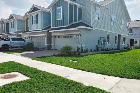 Townhouse in Wesley Chapel, Florida 3 bedrooms, 158.21 sq.m. № 2402753