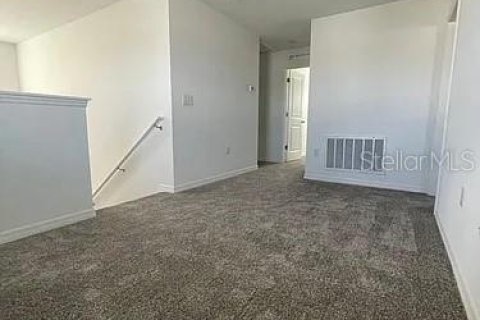 House in Lake Wales, Florida 4 bedrooms, 179.39 sq.m. № 2224493 - photo 9
