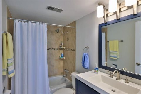Copropriété à vendre à Daytona Beach Shores, Floride: 1 chambre, 78.97 m2 № 2232466 - photo 17