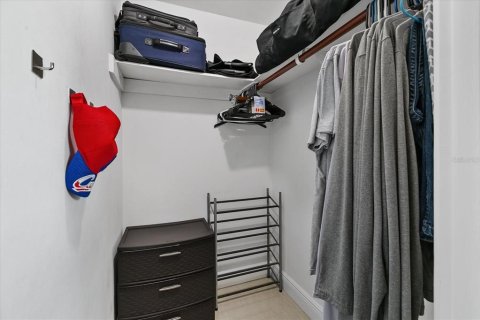 Casa en venta en Tampa, Florida, 5 dormitorios, 160.91 m2 № 1803680 - foto 21