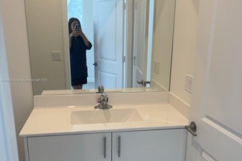 Townhouse in Homestead, Florida 3 bedrooms, 123.37 sq.m. № 2012566 - photo 7