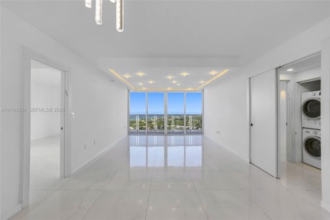 Copropriété à louer à Aventura, Floride: 2 chambres, 102.19 m2 № 2417449 - photo 29