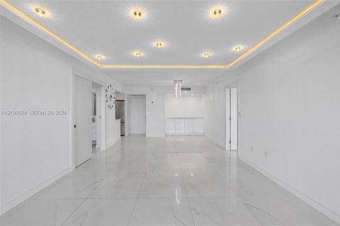 Copropriété à louer à Aventura, Floride: 2 chambres, 102.19 m2 № 2417449 - photo 22