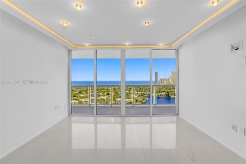 Copropriété à louer à Aventura, Floride: 2 chambres, 102.19 m2 № 2417449 - photo 19