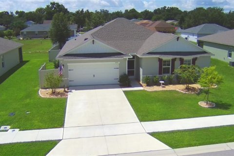 House in Auburndale, Florida 4 bedrooms, 215.44 sq.m. № 1885741 - photo 7