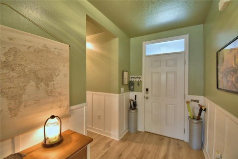 House in Auburndale, Florida 4 bedrooms, 215.44 sq.m. № 1885741 - photo 12