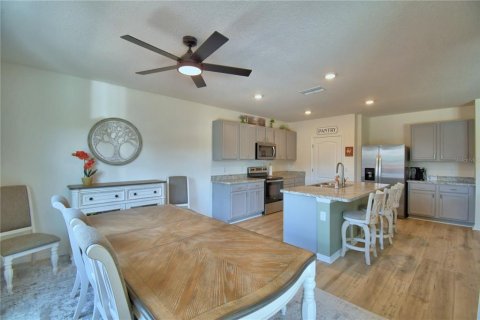 House in Auburndale, Florida 4 bedrooms, 215.44 sq.m. № 1885741 - photo 22
