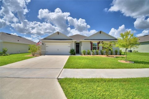 House in Auburndale, Florida 4 bedrooms, 215.44 sq.m. № 1885741 - photo 30