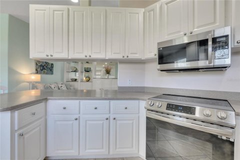Duplex in Orlando, Florida 2 bedrooms, 156.08 sq.m. № 1845343 - photo 11