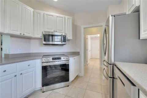 Duplex in Orlando, Florida 2 bedrooms, 156.08 sq.m. № 1845343 - photo 9