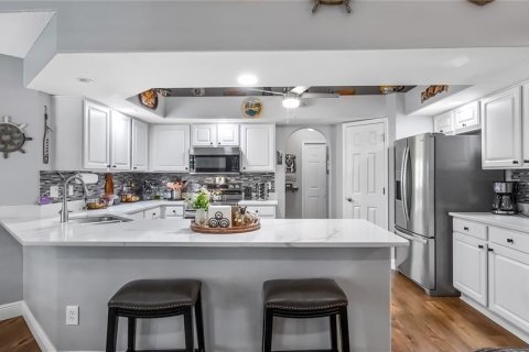 Casa en venta en Minneola, Florida, 4 dormitorios, 210.05 m2 № 1919826 - foto 5