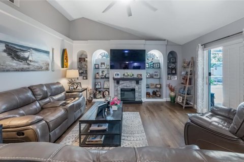 Casa en venta en Minneola, Florida, 4 dormitorios, 210.05 m2 № 1919826 - foto 24