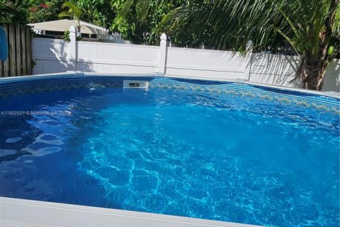 Casa en venta en Miami, Florida, 4 dormitorios, 172.8 m2 № 1953912 - foto 29