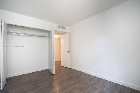 Adosado en venta en Aventura, Florida, 3 dormitorios, 123.56 m2 № 1871794 - foto 22