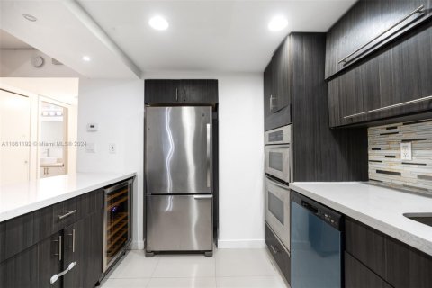 Adosado en venta en Aventura, Florida, 3 dormitorios, 123.56 m2 № 1871794 - foto 4