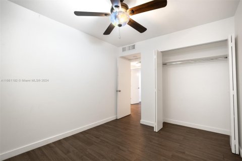 Adosado en venta en Aventura, Florida, 3 dormitorios, 123.56 m2 № 1871794 - foto 20