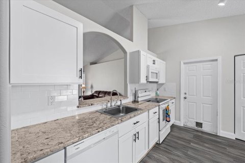 Купить виллу или дом в Палм-Кост, Флорида 3 комнаты, 147.71м2, № 1745399 - фото 4