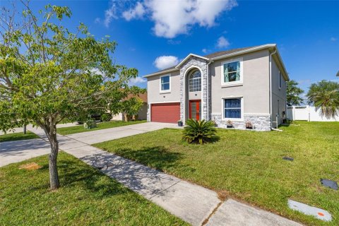 House in Kissimmee, Florida 4 bedrooms, 273.88 sq.m. № 2424051 - photo 6