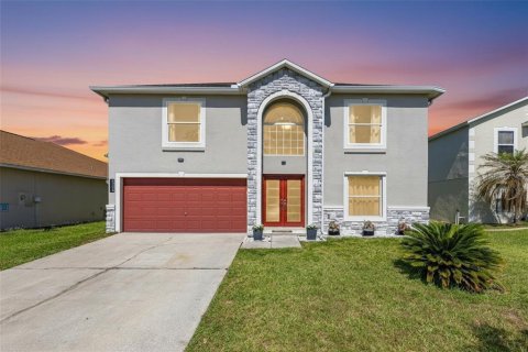 House in Kissimmee, Florida 4 bedrooms, 273.88 sq.m. № 2424051 - photo 2