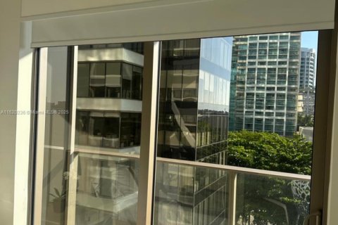 Condo in Miami, Florida, 1 bedroom  № 1269018 - photo 24