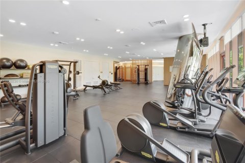 Condo in Miami, Florida, 1 bedroom  № 1269018 - photo 25
